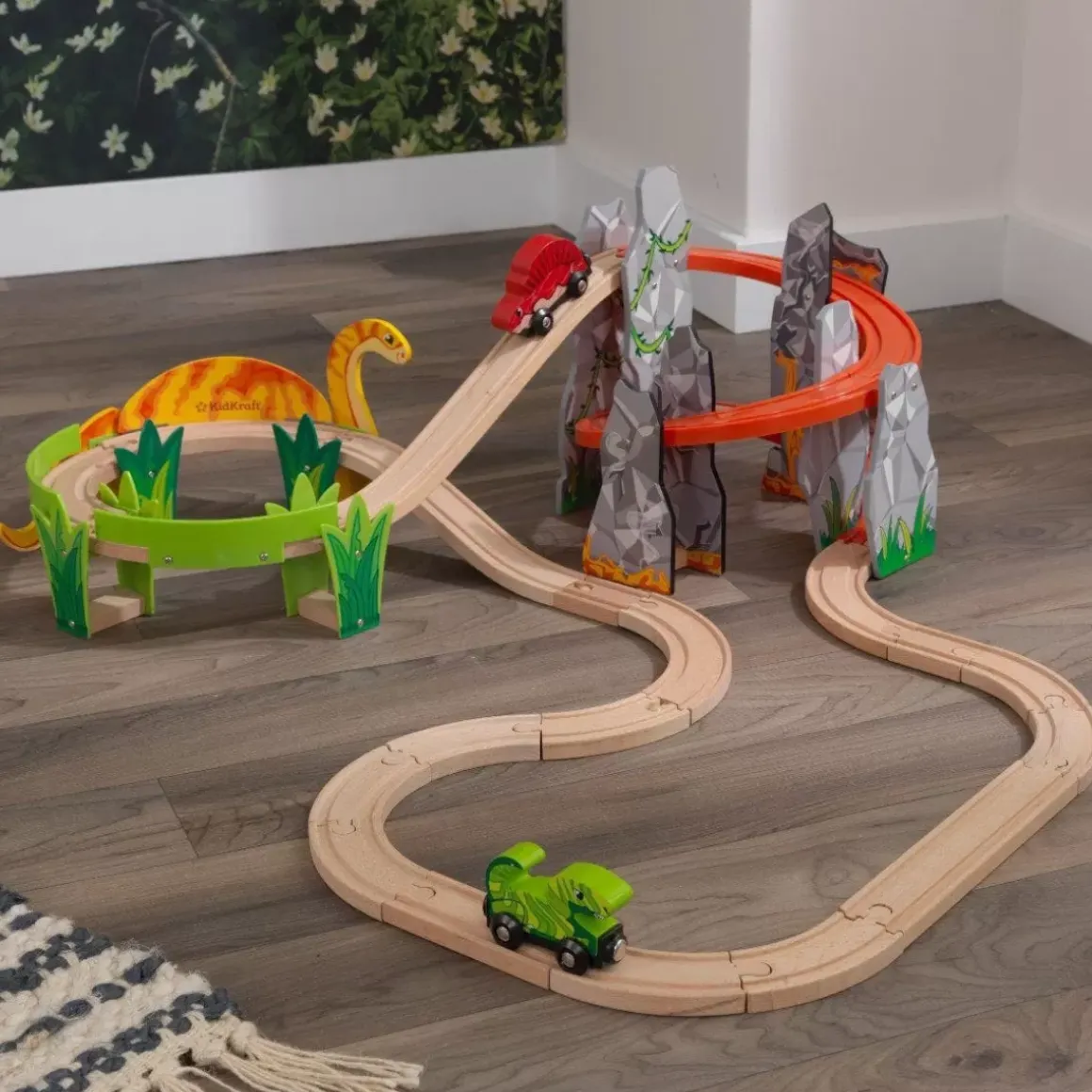 Adventure Tracks™: Dino World Volcano Escape