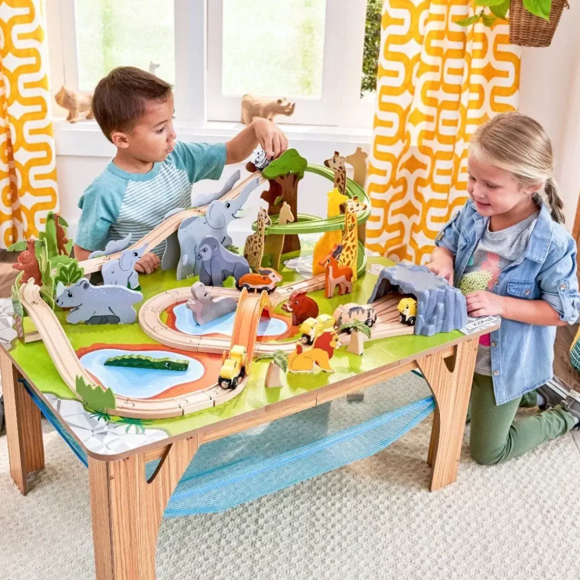Adventure Tracks™ Safari Run Play Table