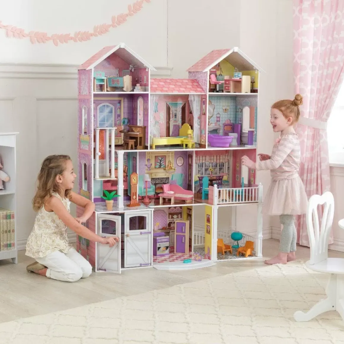 Country Estate Dollhouse