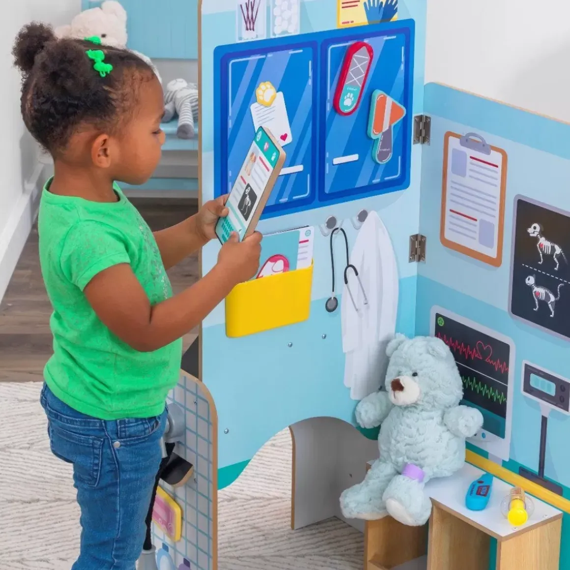 Let's Pretend™ Pet Doctor Pop-Up