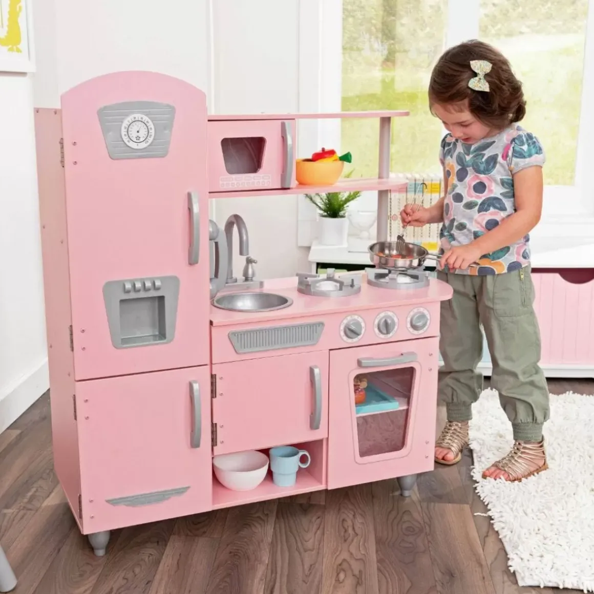 Vintage Play Kitchen - Pink