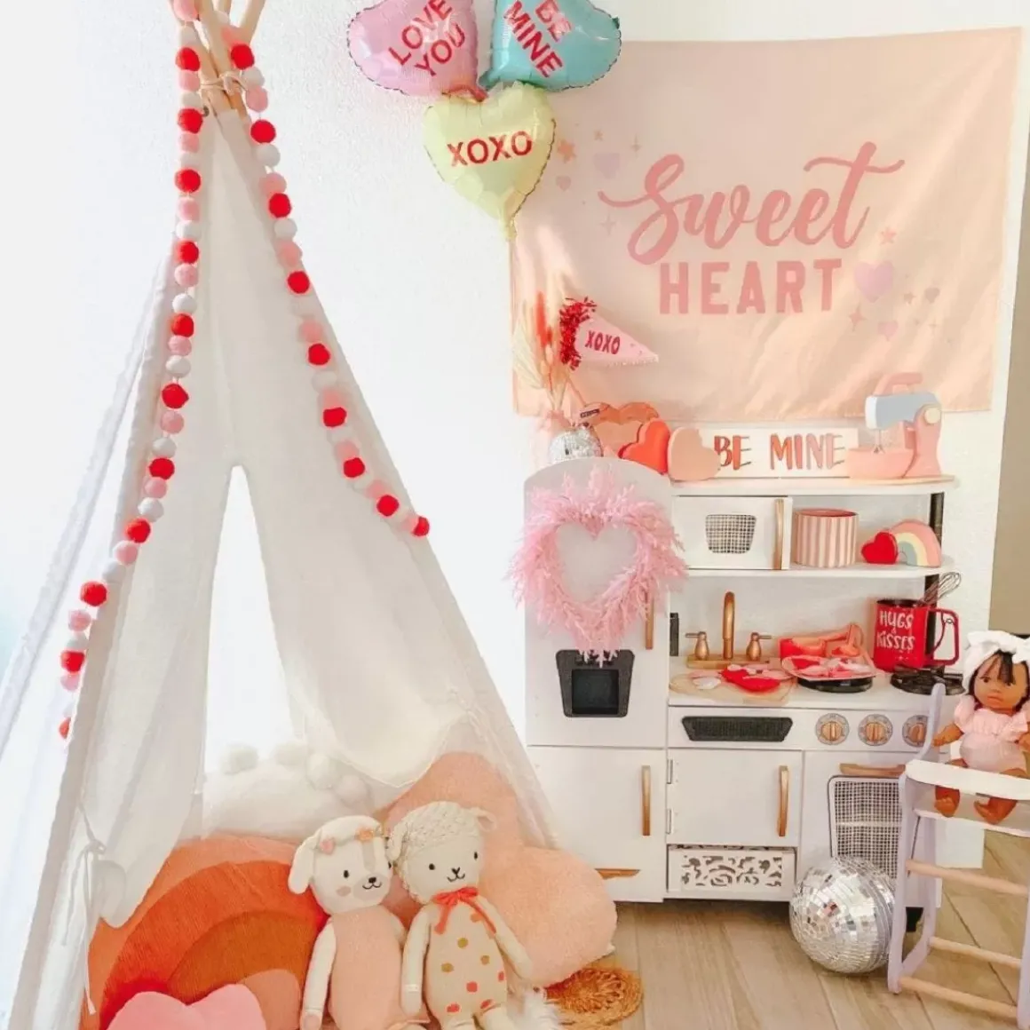 Vintage Play Kitchen - White